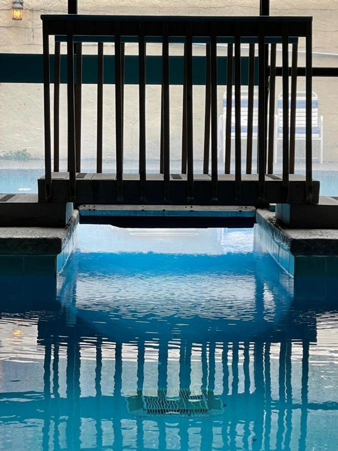 Best Western Plus La Porte Hotel & Conference Center Екстериор снимка
