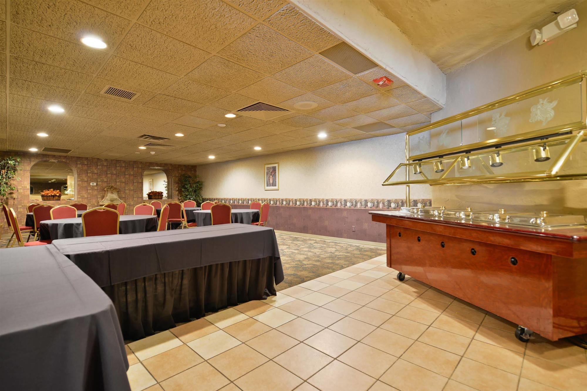 Best Western Plus La Porte Hotel & Conference Center Екстериор снимка