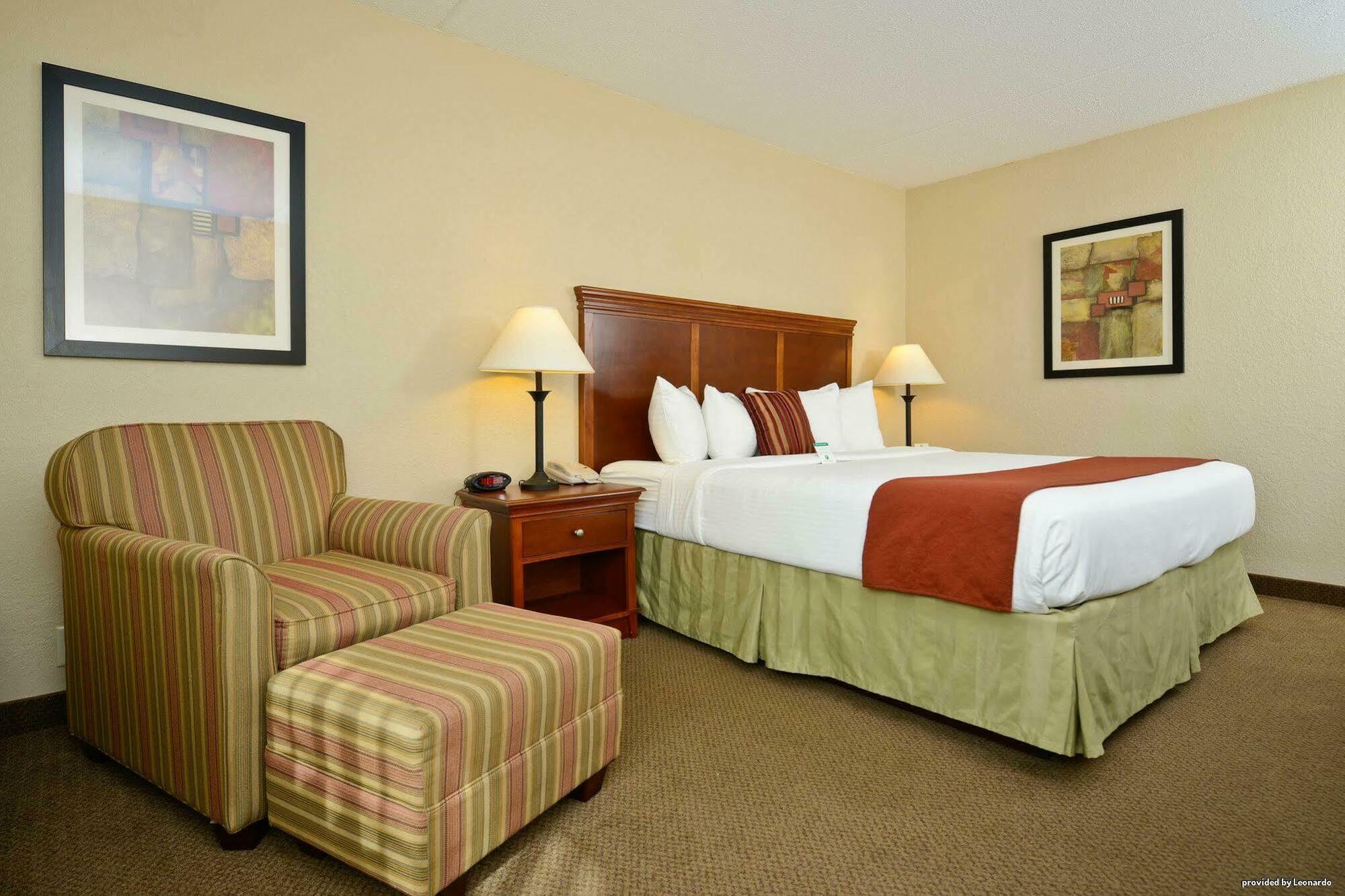 Best Western Plus La Porte Hotel & Conference Center Екстериор снимка